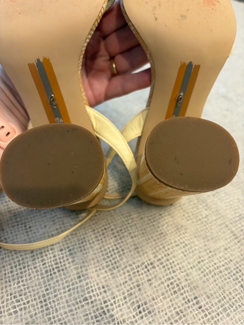SAM EDELMAN KIA block heel sandal in bleached wheat/ rafia - like new, size 7.5 - Picture 9 of 12